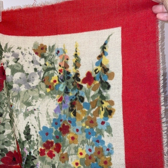 Vivienne Vintage Raw Edge Floral Square Scarf - Picture 8 of 16